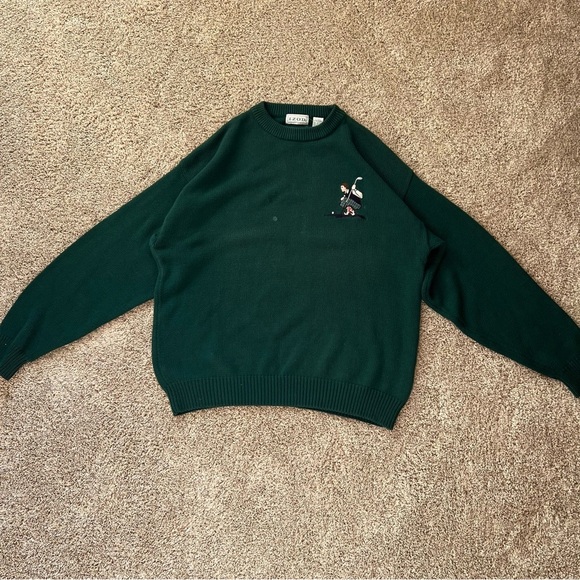 Green Crewneck Sweater with Embroidered Detail vintage IZOD Sweater - Picture 2 of 8